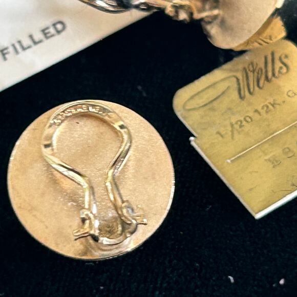 Vintage Wells 12K Gold Filled Clip-On Earrings – Chunky Round Dome Design - Picture 6 of 12